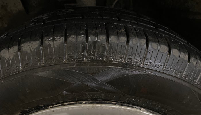 2020 Hyundai VENUE S 1.2, Petrol, Manual, 54,612 km, Left Front Tyre Tread