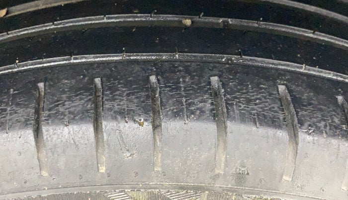 2019 Maruti Baleno ZETA PETROL 1.2, Petrol, Manual, 49,867 km, Left Rear Tyre Tread