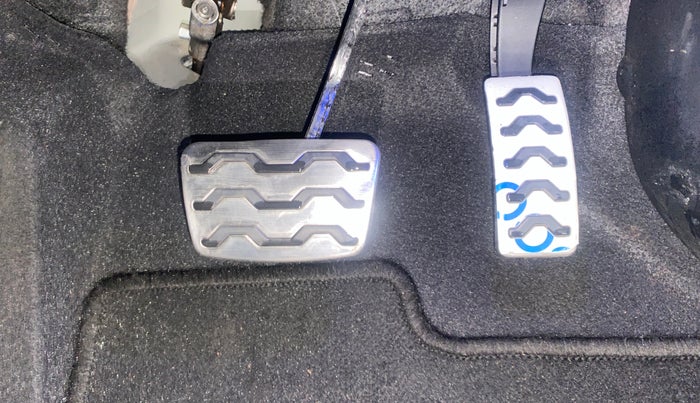 2020 Hyundai NEW I20 ASTA (O) 1.0 TURBO GDI DCT, Petrol, Automatic, 14,005 km, Pedals