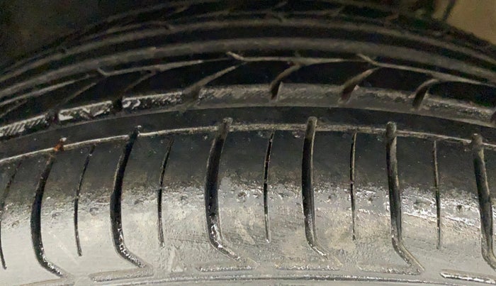 2021 Skoda Rapid 1.0 AMBITION TSI MT, Petrol, Manual, 67,205 km, Left Front Tyre Tread
