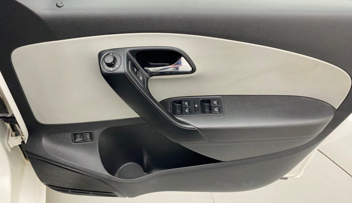 2021 Skoda Rapid 1.0 AMBITION TSI MT, Petrol, Manual, 67,205 km, Driver Side Door Panels Control