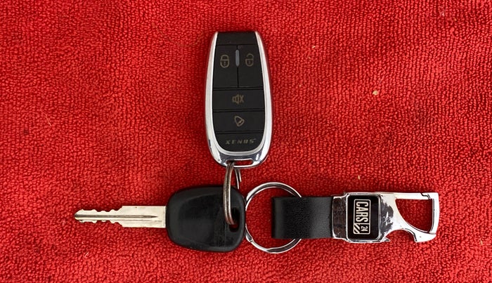 2018 Maruti Alto K10 VXI, Petrol, Manual, 44,340 km, Key Close Up