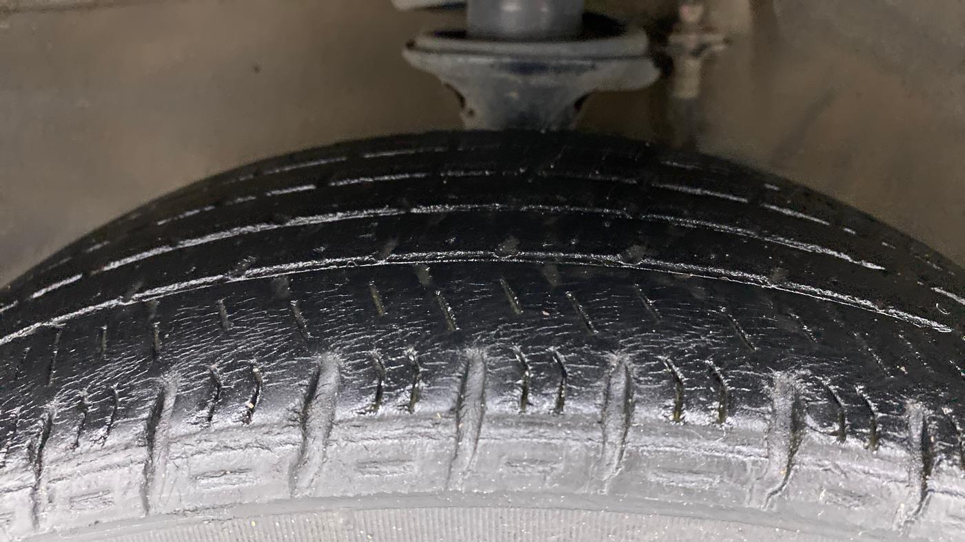 2018 Maruti Alto K10 VXI, Petrol, Manual, 44,340 km, Left Front Tyre Tread