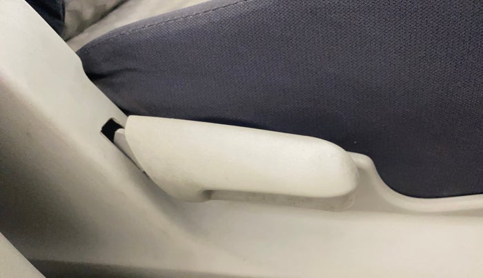 2016 Maruti Celerio VXI AMT, Petrol, Automatic, 95,692 km, Driver Side Adjustment Panel