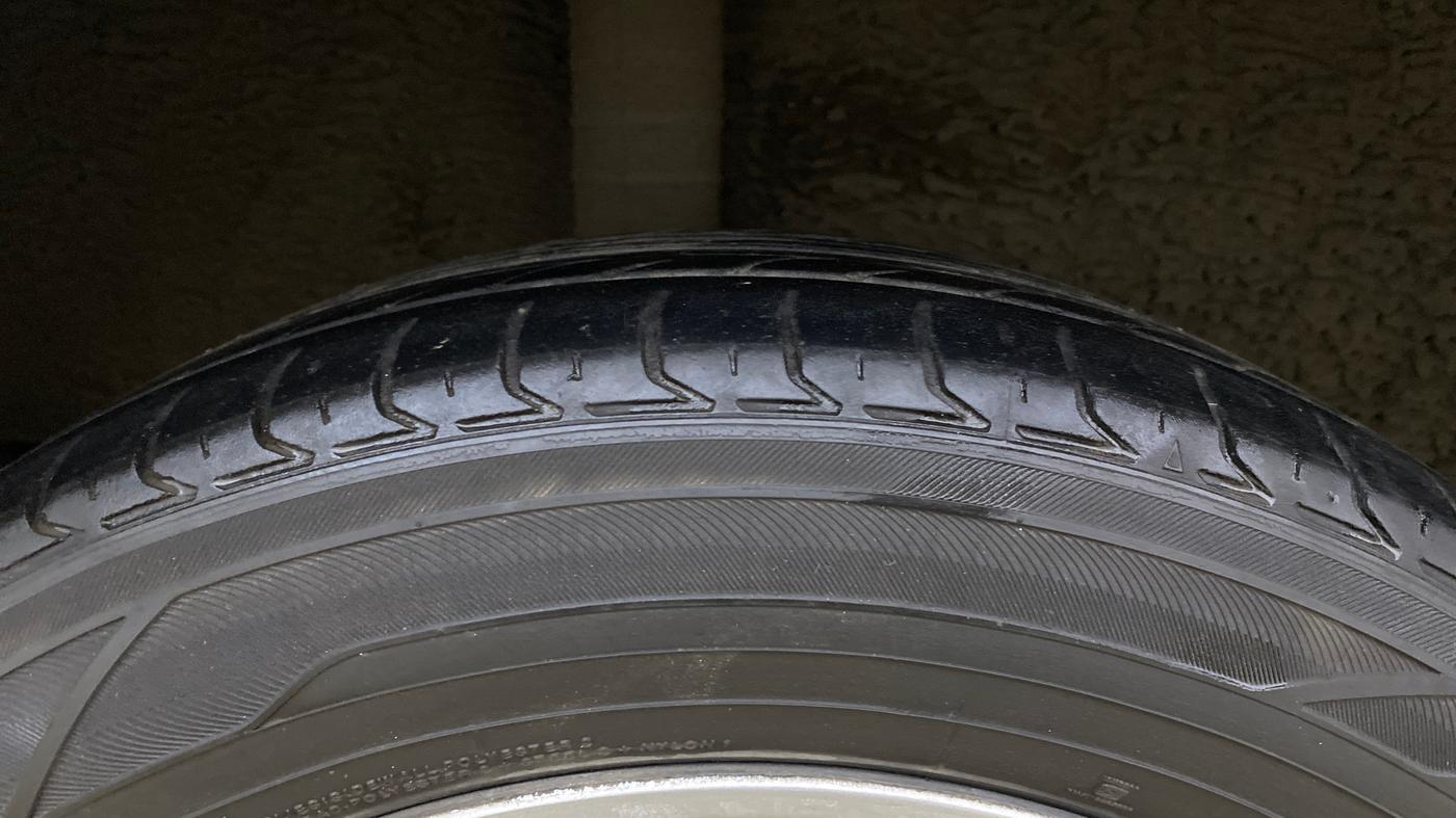 2016 Nissan Micra XV CVT, Petrol, Automatic, 84,054 km, Right Rear Tyre Tread