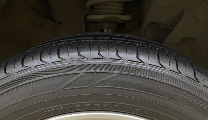 2016 Nissan Micra XV CVT, Petrol, Automatic, 83,948 km, Right Front Tyre Tread