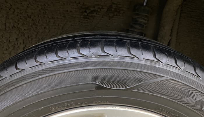 2016 Nissan Micra XV CVT, Petrol, Automatic, 83,948 km, Left Rear Tyre Tread
