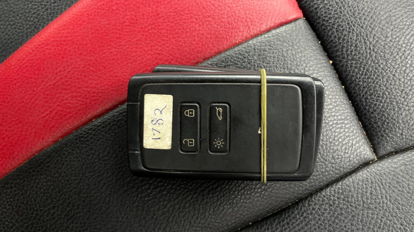 2019 Renault TRIBER RXZ, Petrol, Manual, 65,267 km, Key Close Up