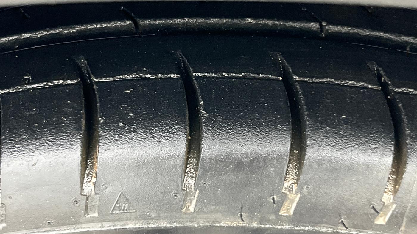 2019 Renault TRIBER RXZ, Petrol, Manual, 65,267 km, Right Front Tyre Tread