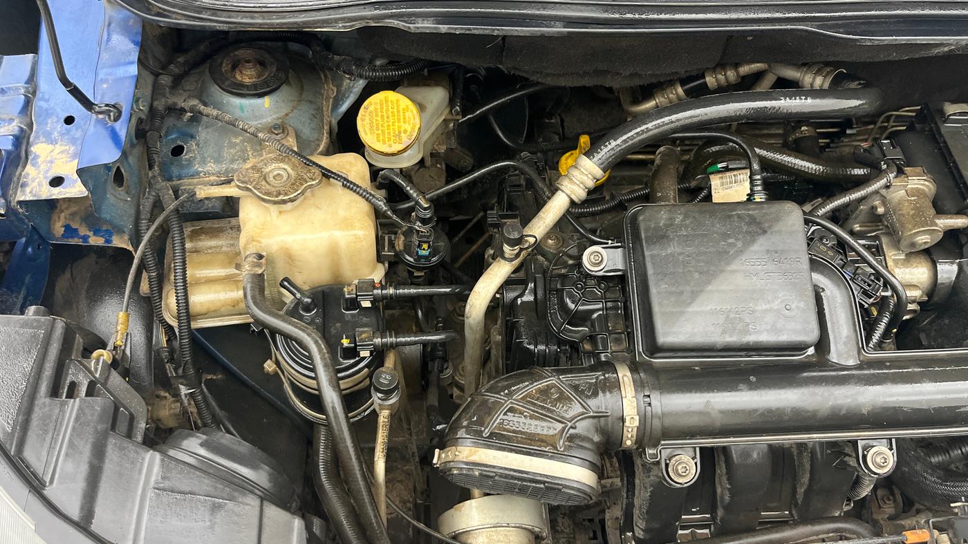 2019 Renault TRIBER RXZ, Petrol, Manual, 65,267 km, Engine View - Right