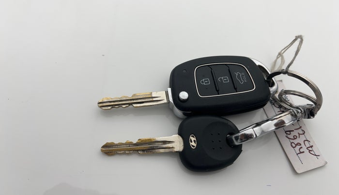 2023 Hyundai EXTER S 1.2 CNG MT, CNG, Manual, 48,641 km, Key Close Up