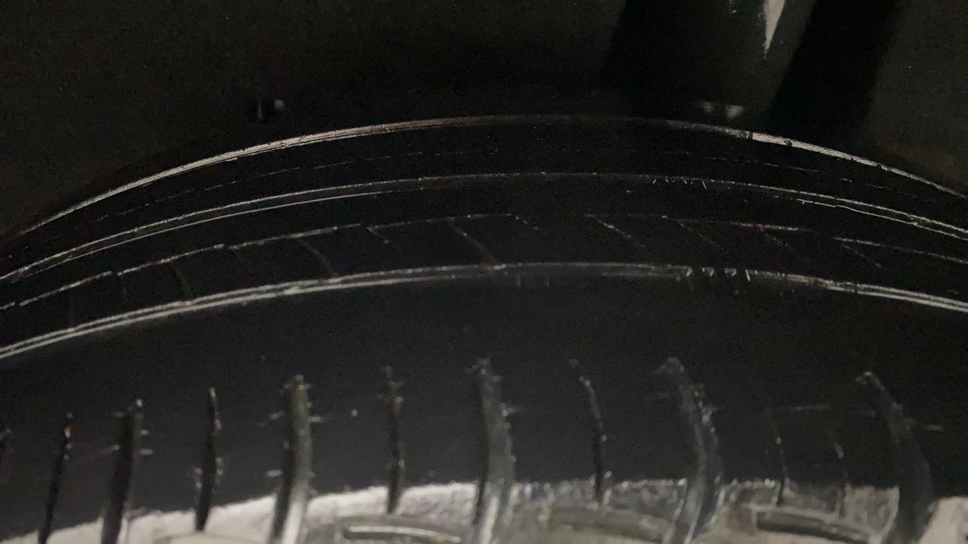 2016 Maruti Baleno DELTA PETROL 1.2, Petrol, Manual, 71,638 km, Left Rear Tyre Tread