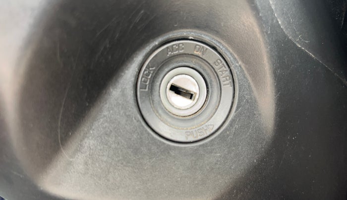 2018 Maruti Swift VXI, Petrol, Manual, 52,353 km, Keyless Start/ Stop Button