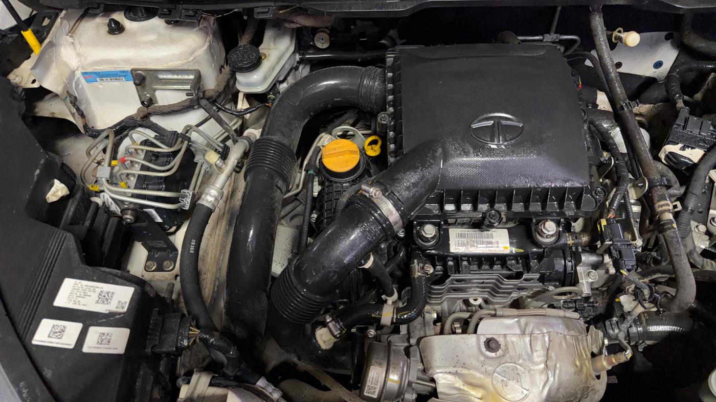 2021 Tata NEXON XZ PLUS (O) PETROL, Petrol, Manual, 39,505 km, Engine View - Right