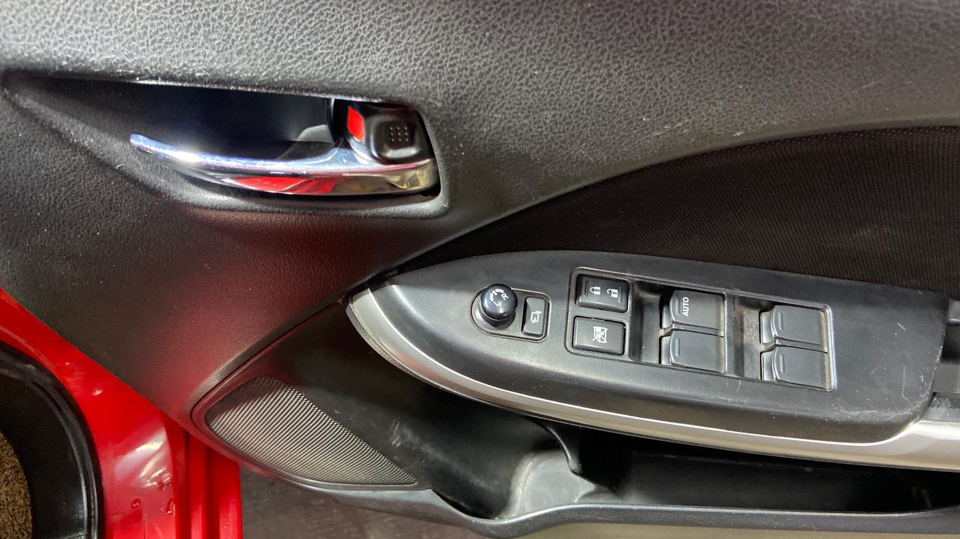 2018 Maruti Baleno DELTA CVT PETROL 1.2, Petrol, Automatic, 39,129 km, Driver Side Door Panels Control