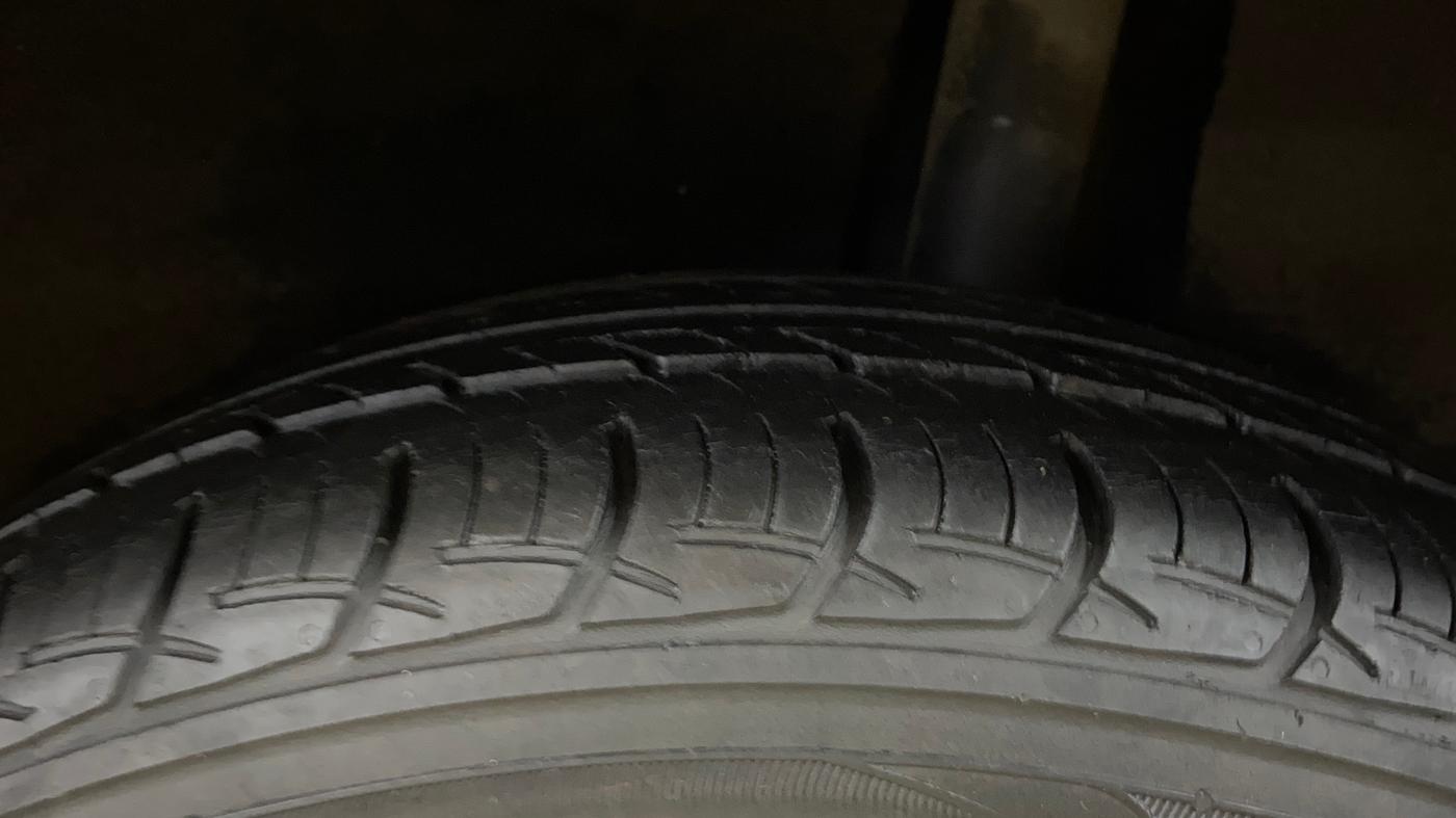 2018 Maruti Baleno DELTA CVT PETROL 1.2, Petrol, Automatic, 39,129 km, Left Rear Tyre Tread