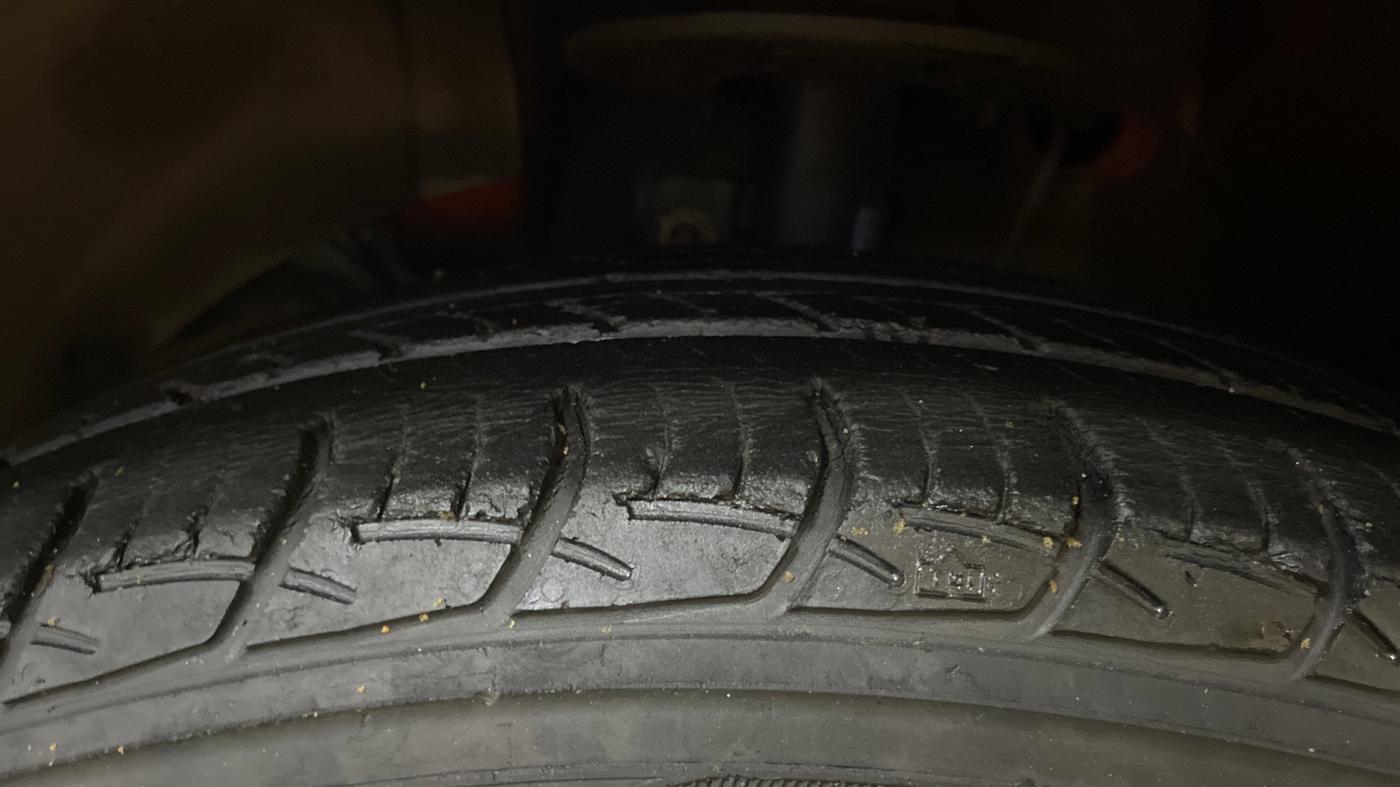 2018 Maruti Baleno DELTA CVT PETROL 1.2, Petrol, Automatic, 39,129 km, Left Front Tyre Tread