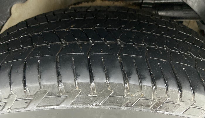 2020 Mahindra XUV500 W5, Diesel, Manual, 19,512 km, Left Rear Tyre Tread