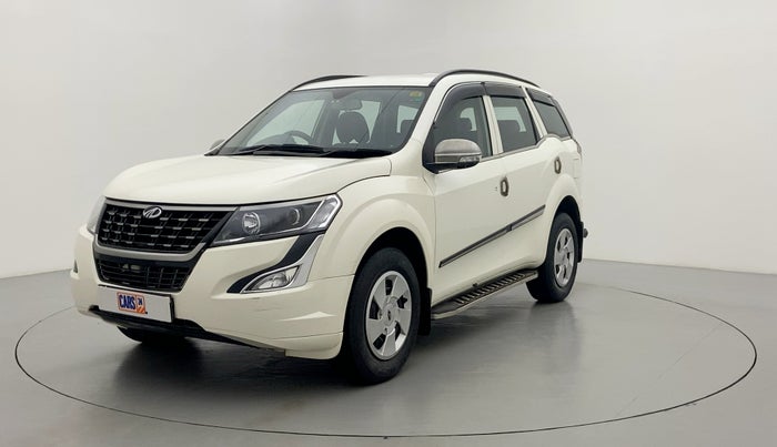 2020 Mahindra XUV500 W5, Diesel, Manual, 19,512 km, Left Front Diagonal
