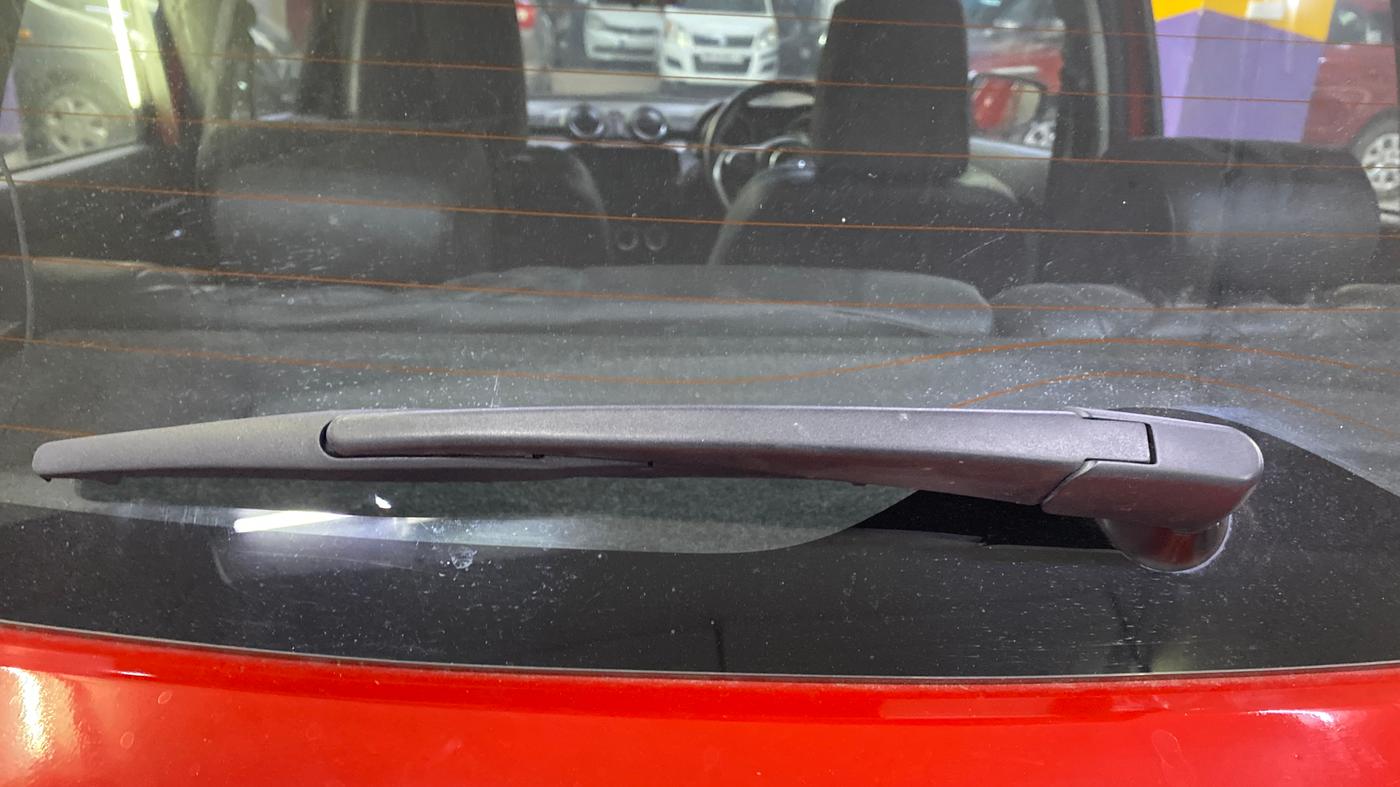 2021 Maruti Swift ZXI PLUS DUAL TONE, Petrol, Manual, 40,779 km, Rear Wiper
