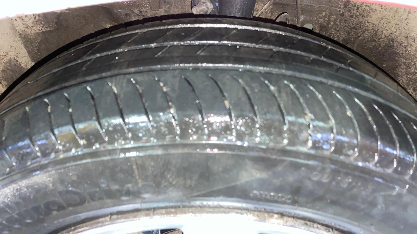 2017 Honda City 1.5L I-VTEC SV, Petrol, Manual, 1,03,320 km, Left Front Tyre Tread
