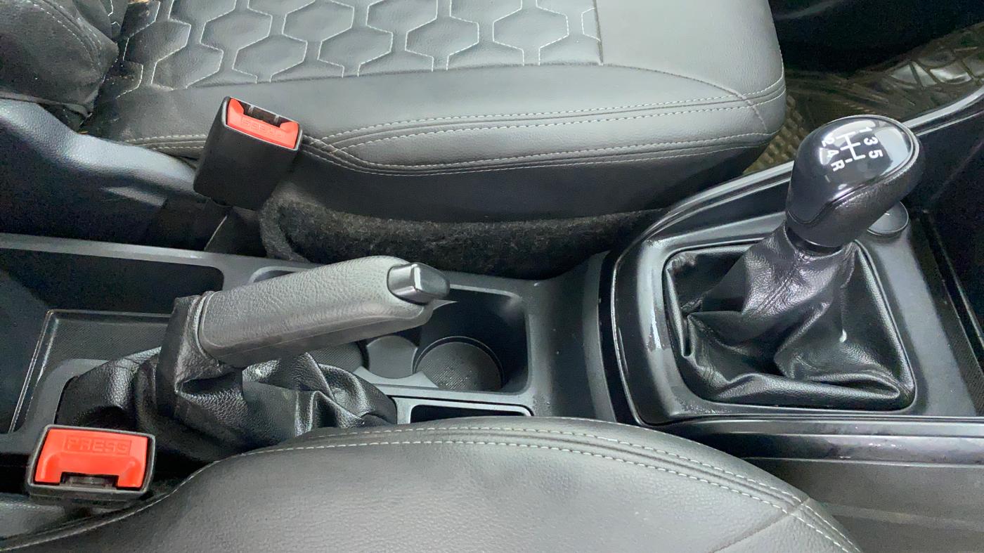 2018 Ford Ecosport 1.5 AMBIENTE TDCI, Diesel, Manual, 42,681 km, Gear Lever