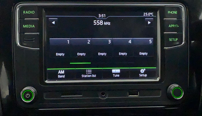 2018 Skoda Rapid STYLE 1.6 MPI AT, Petrol, Automatic, 17,373 km, Infotainment System