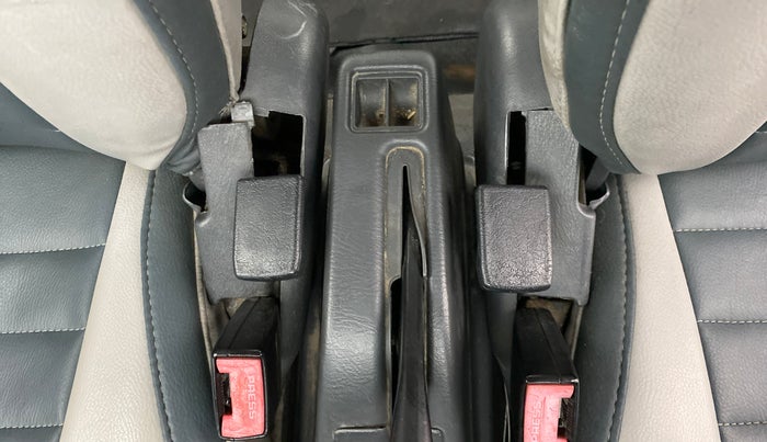 2011 Maruti Eeco 5 STR WITH AC PLUSHTR, Petrol, Manual, 40,954 km, Driver Side Adjustment Panel