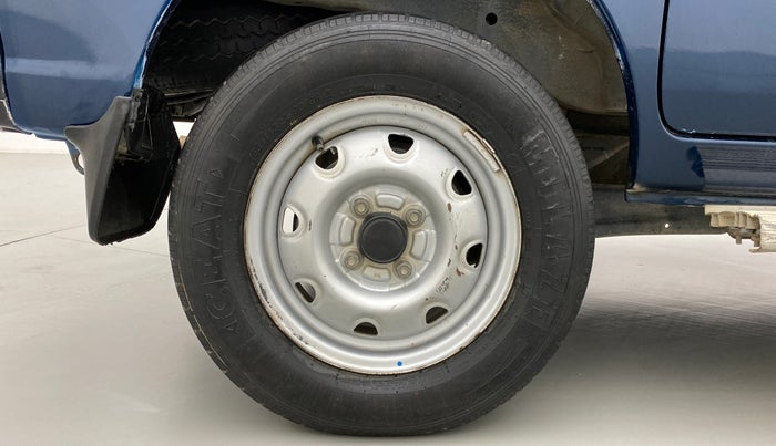 2011 Maruti Eeco 5 STR WITH AC PLUSHTR, Petrol, Manual, 40,954 km, Right Rear Wheel