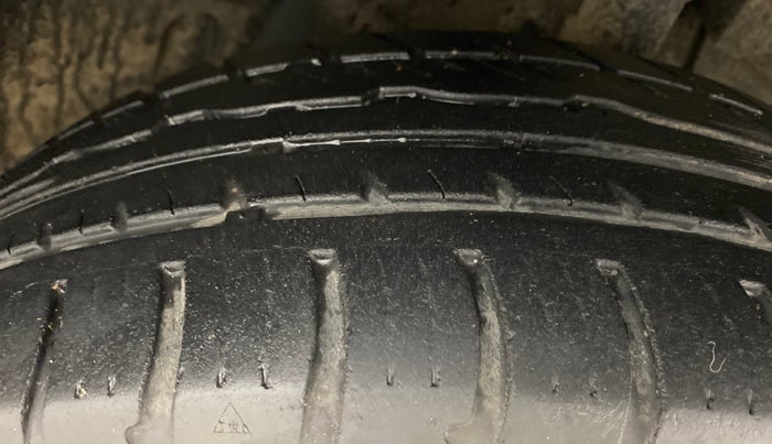 2016 Renault Duster RXZ 85 PS DIESEL, Diesel, Manual, 59,397 km, Right Front Tyre Tread