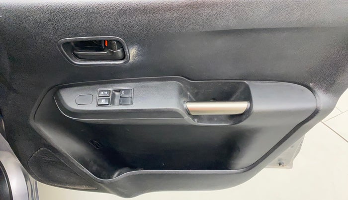 2017 Maruti IGNIS SIGMA 1.2, Petrol, Manual, 23,727 km, Driver Side Door Panels Control