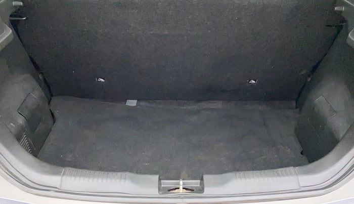 2017 Maruti IGNIS SIGMA 1.2, Petrol, Manual, 23,727 km, Boot Inside