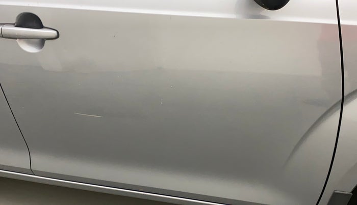 2017 Maruti IGNIS SIGMA 1.2, Petrol, Manual, 23,727 km, Driver-side door - Slightly dented