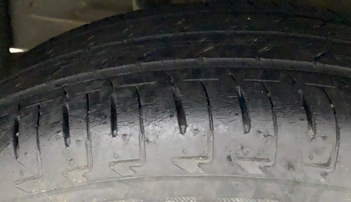 2017 Maruti IGNIS SIGMA 1.2, Petrol, Manual, 23,727 km, Right Rear Tyre Tread