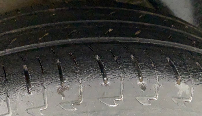 2017 Maruti IGNIS SIGMA 1.2, Petrol, Manual, 23,727 km, Left Rear Tyre Tread