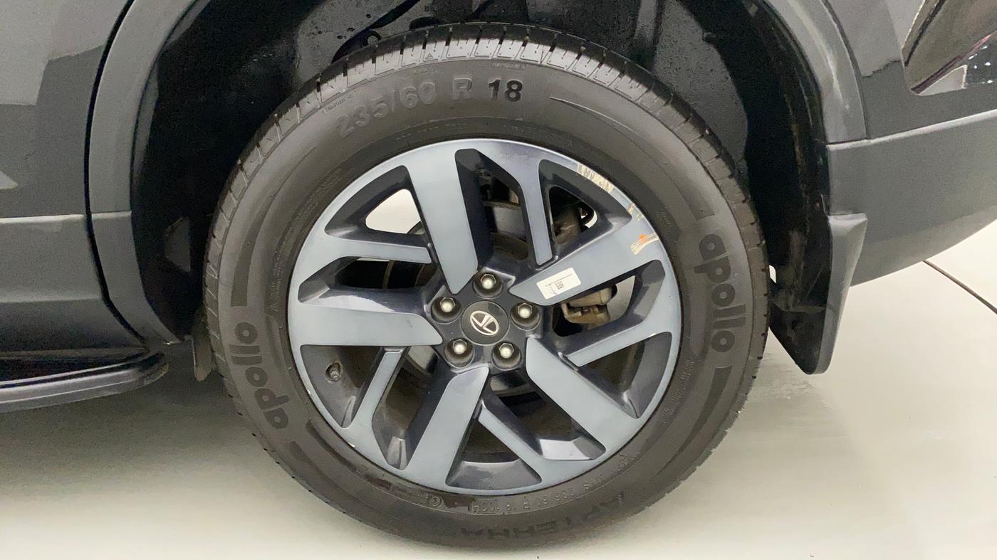 2022 Tata Safari XZA PLUS DARK EDITION, Diesel, Automatic, 4,090 km, Left Rear Wheel