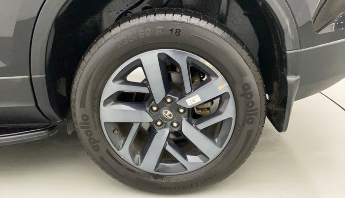 2022 Tata Safari XZA PLUS DARK EDITION, Diesel, Automatic, 4,090 km, Left Rear Wheel