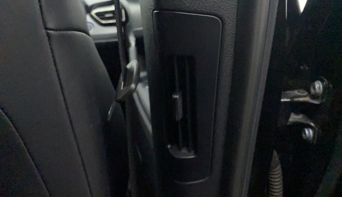 2022 Tata Safari XZA PLUS DARK EDITION, Diesel, Automatic, 4,090 km, Rear AC Vents