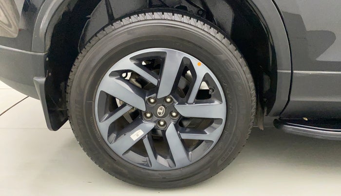 2022 Tata Safari XZA PLUS DARK EDITION, Diesel, Automatic, 4,090 km, Right Rear Wheel