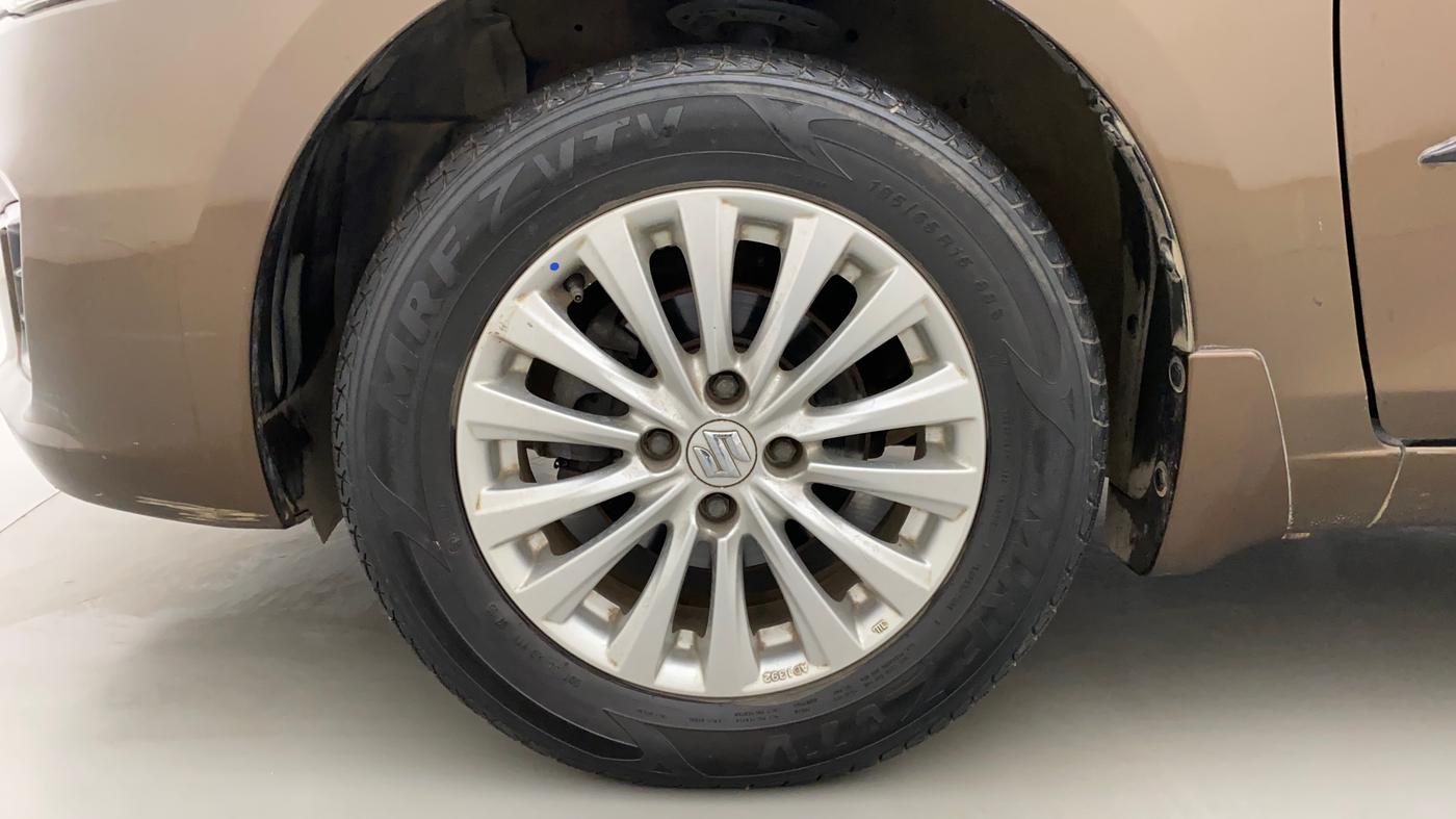 2015 Maruti Ciaz ZXI, Petrol, Manual, 53,491 km, Left Front Wheel