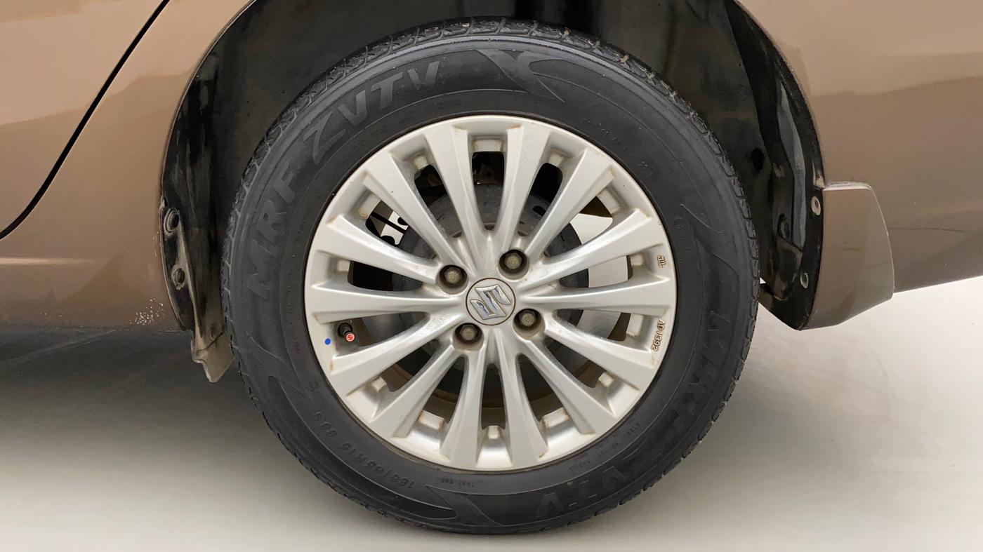 2015 Maruti Ciaz ZXI, Petrol, Manual, 53,491 km, Left Rear Wheel