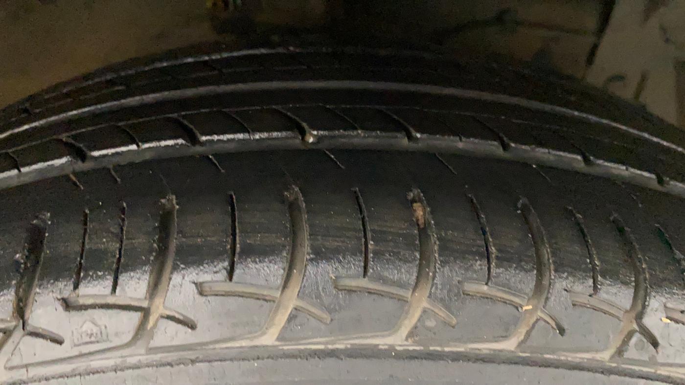 2015 Maruti Ciaz ZXI, Petrol, Manual, 53,491 km, Right Front Tyre Tread