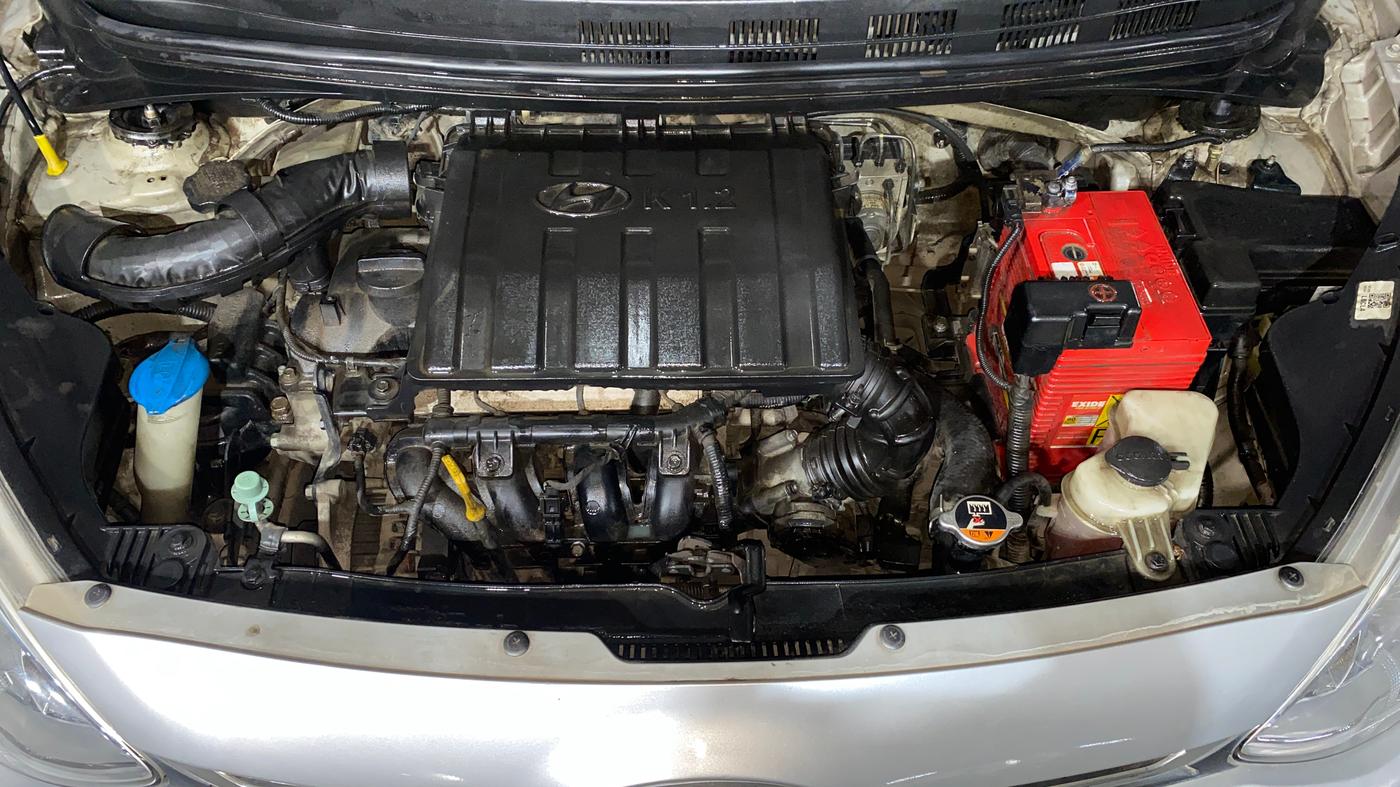 2017 Hyundai Grand i10 ASTA 1.2 KAPPA VTVT, Petrol, Manual, 1,22,895 km, Engine View