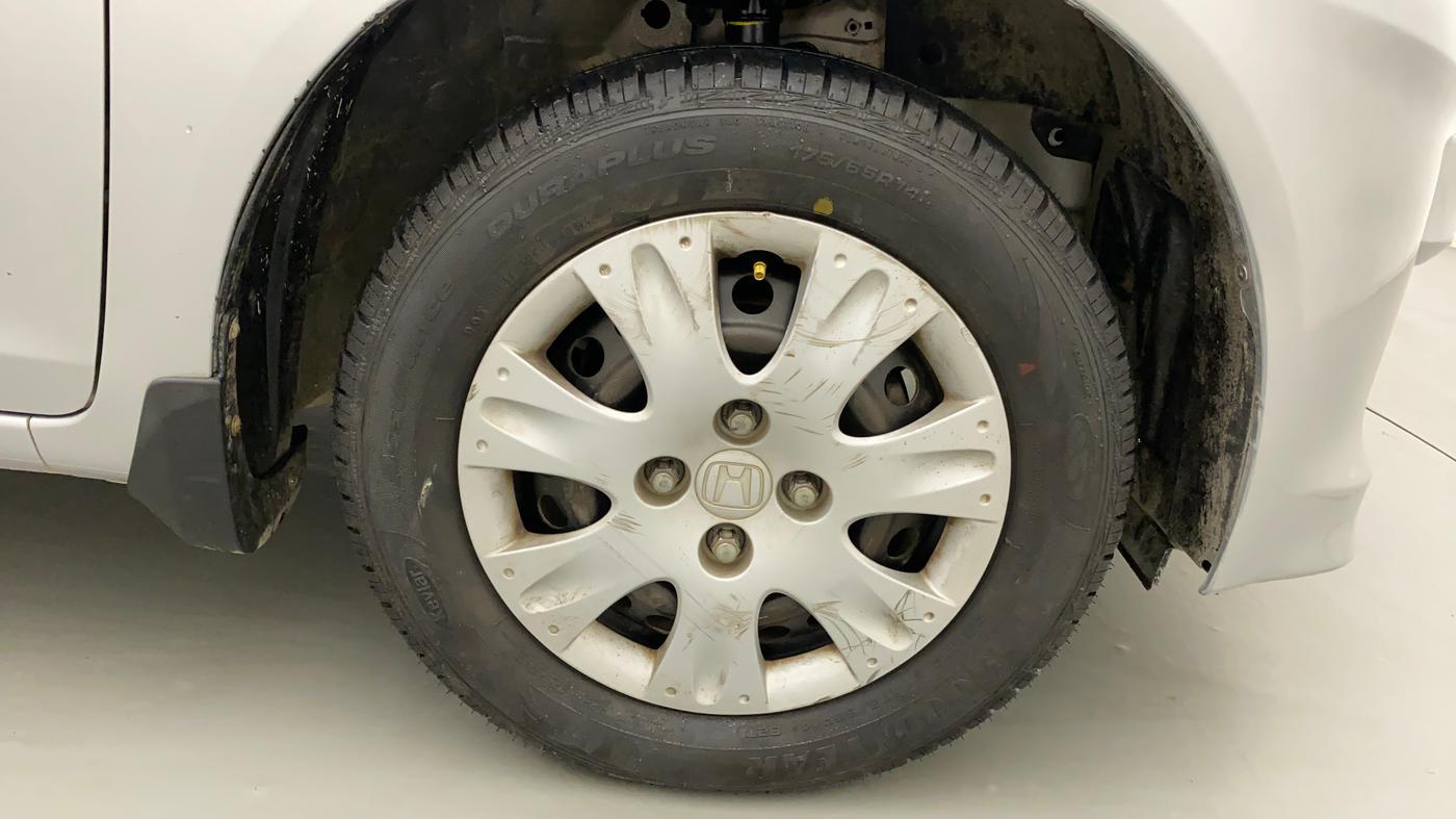 2015 Honda Amaze 1.2L I-VTEC S, Petrol, Manual, 41,525 km, Right Front Wheel