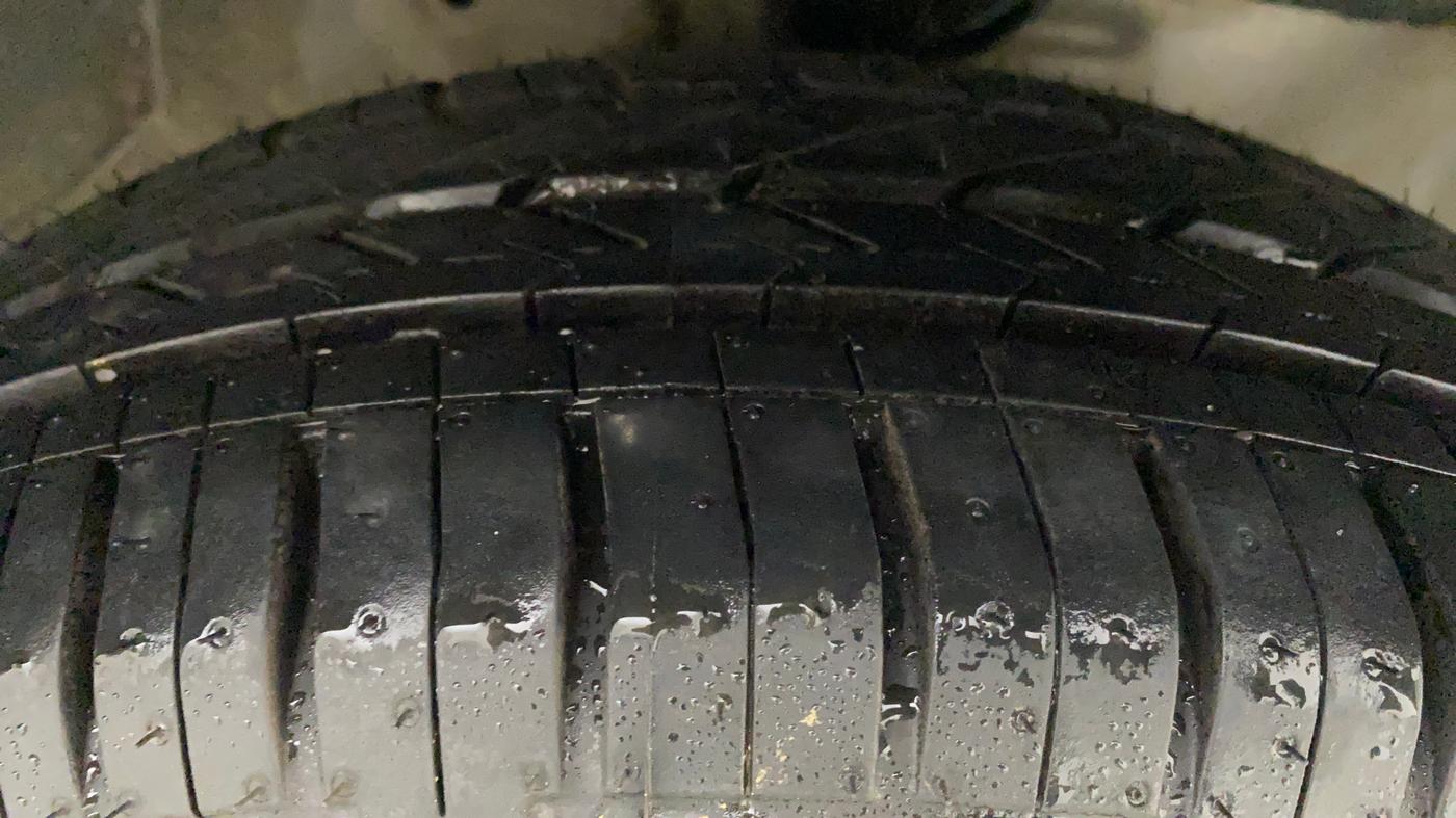 2015 Honda Amaze 1.2L I-VTEC S, Petrol, Manual, 41,525 km, Right Front Tyre Tread