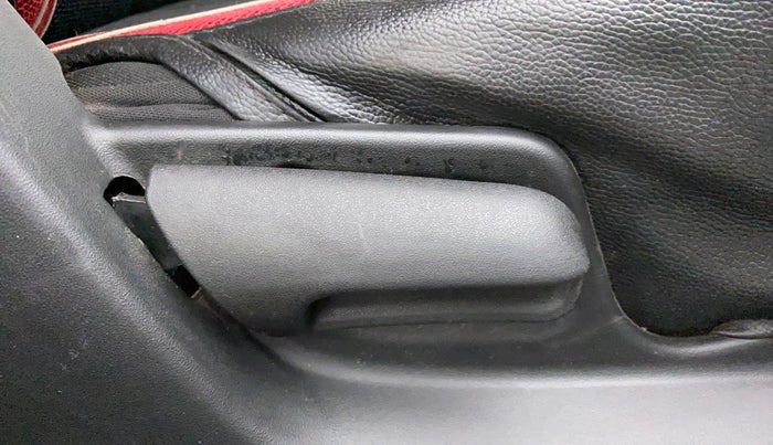 2016 Maruti Swift VXI, Petrol, Manual, 72,498 km, Driver Side Adjustment Panel