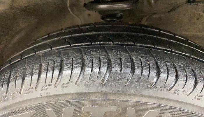 2020 Maruti S PRESSO VXI PLUS AMT, Petrol, Automatic, 28,539 km, Right Front Tyre Tread