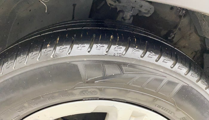 2021 KIA SONET HTK PLUS 1.0 DCT, Petrol, Automatic, 49,638 km, Left Front Tyre Tread