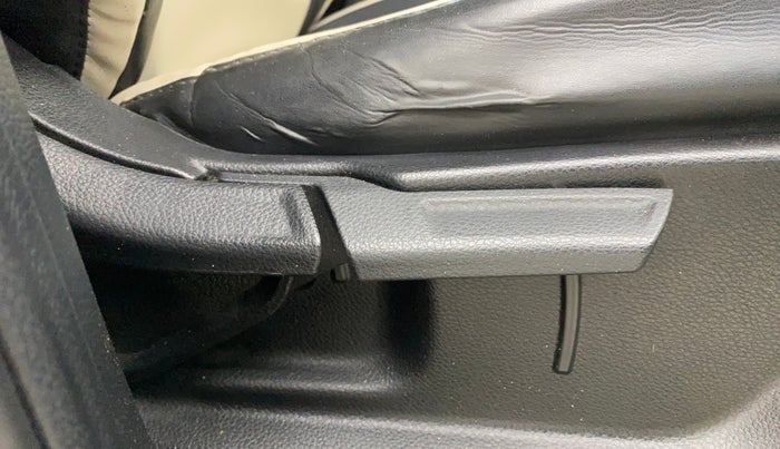 2021 KIA SONET HTK PLUS 1.0 DCT, Petrol, Automatic, 49,638 km, Driver Side Adjustment Panel