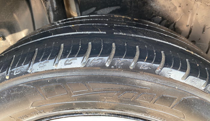 2021 Maruti Vitara Brezza VXI, CNG, Manual, 70,231 km, Right Rear Tyre Tread
